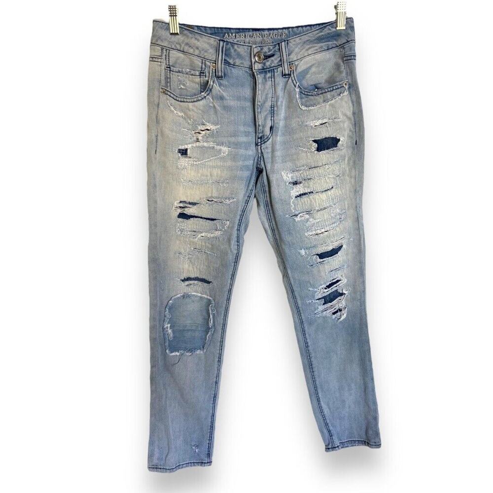 American Eagle Womens‎ Jeans Sz 2 Tomgirl Distressed Light Blue Denim
